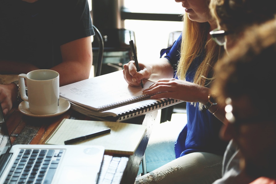 The Business of Selling Parenting Courses and Ebooks Made Easy
